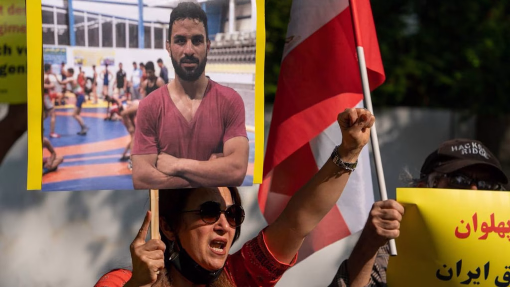 Conmoción Mundial: Irán Ejecuta a Joven Campeón de Lucha Libre y Dos Más por Protestas