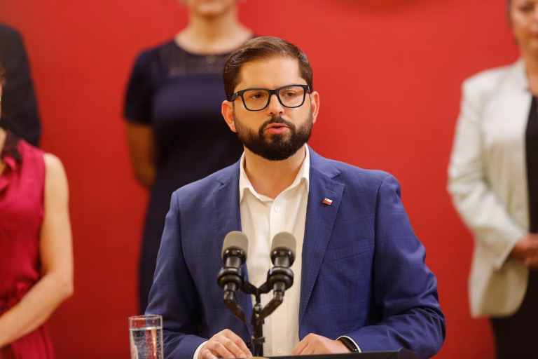 Boric se despide de La Moneda: Reflexiones, logros y mea culpa en su última cadena nacional