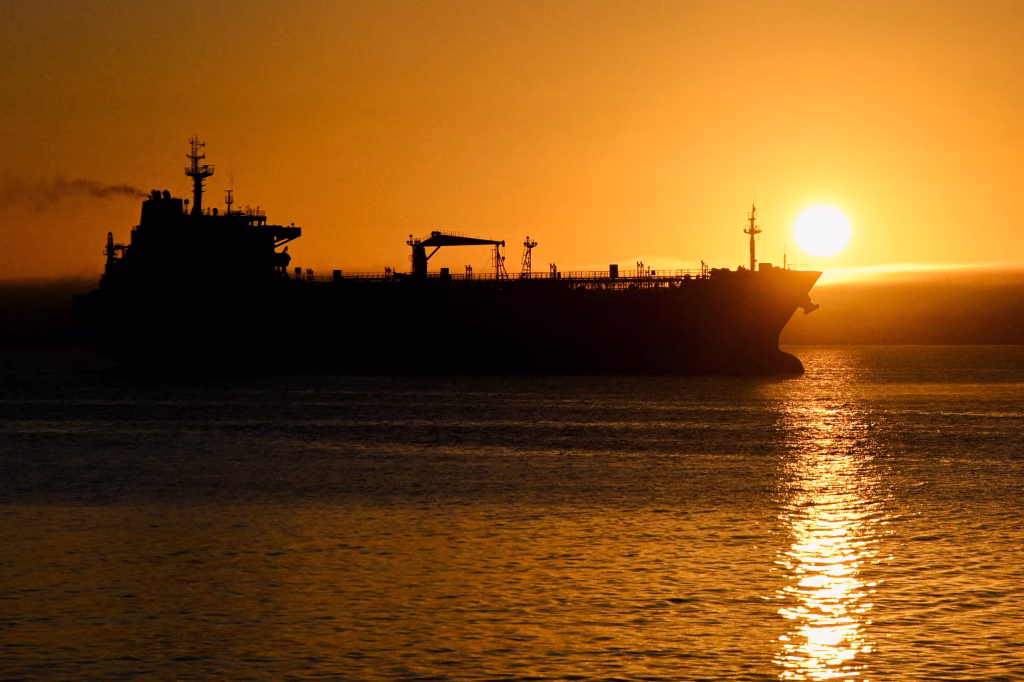 Cuba en la Encrucijada Energética: Petrolero Ruso y la Flexibilización del Bloqueo Estadounidense