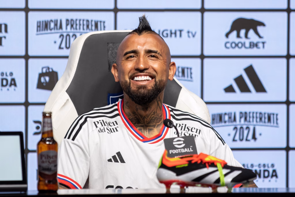 Arturo Vidal: La Cancha Dicta Sentencia en Colo-Colo, Más Allá de la Fama