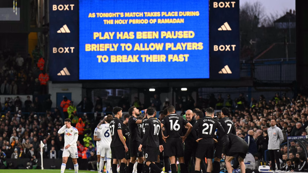 Leeds United: La Épica Remontada que Conmueve a la FA Cup y a los Hinchas de Cabrero