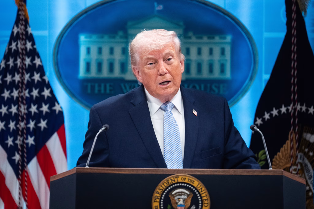 Irán y EE.UU.: La ‘Tregua Pírrica’ de Trump y el Costo de la Presión Máxima