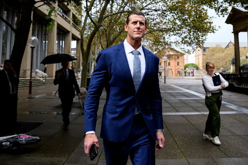 Crímenes de Guerra: El Héroe Australiano Ben Roberts-Smith, Libre Bajo Fianza, Enfrenta la Justicia Internacional
