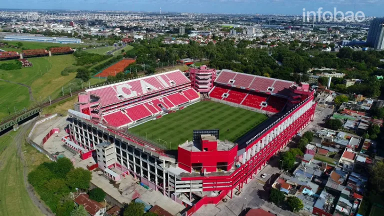 La Pasión del Fútbol Argentino en Pantalla: Marcador Virtual que Conecta a Miles