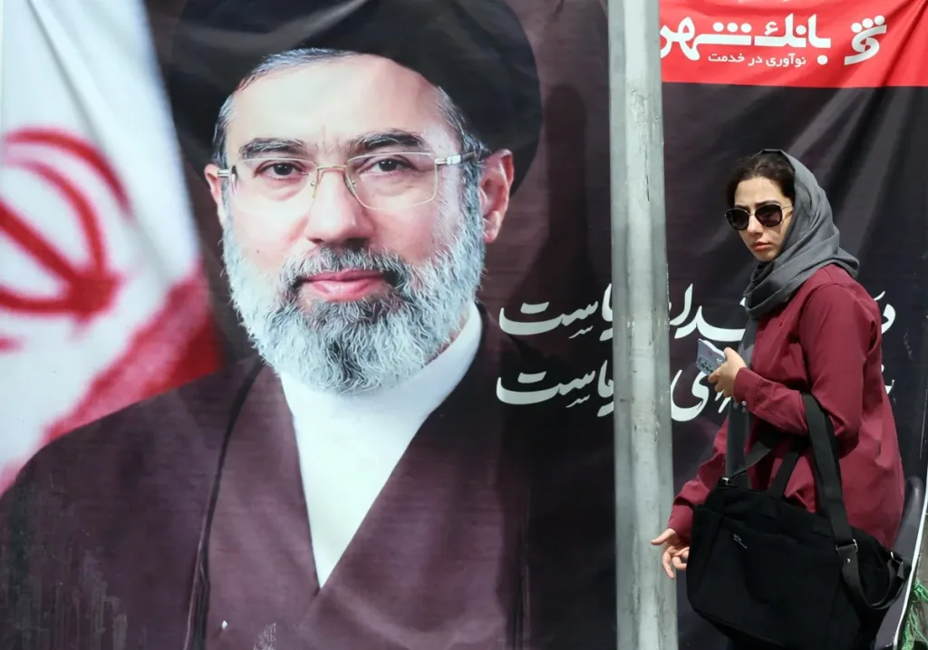 Irán en la Encrucijada: Fractura Social y el Pulso Geopolítico por Ormuz