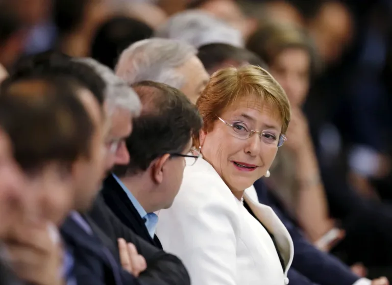 Michelle Bachelet se prepara para el desafío global: Su candidatura a la Secretaría General de la ONU en la mira