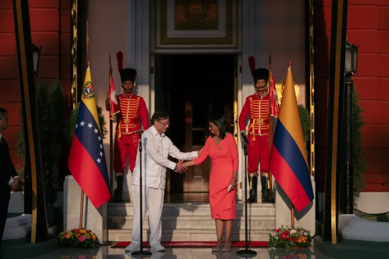 Deshielo Militar Colombia-Venezuela: ¿Estabilidad Regional o Estrategia Geopolítica?