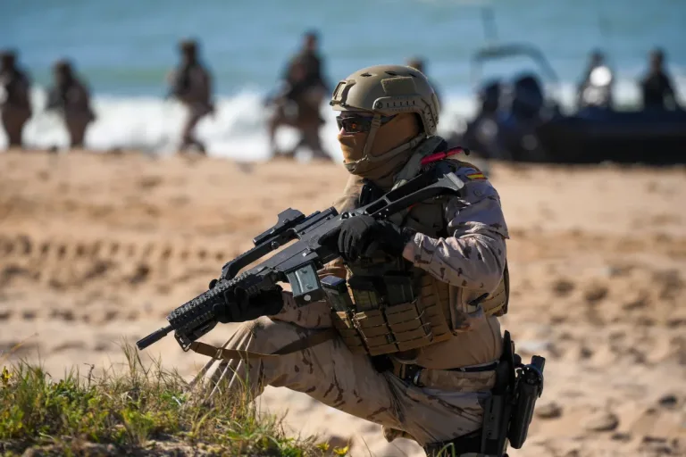 Escalada Global: Gasto Militar Europeo Alcanza Cifras Récord Post-Guerra Fría; España Lidera Aumento