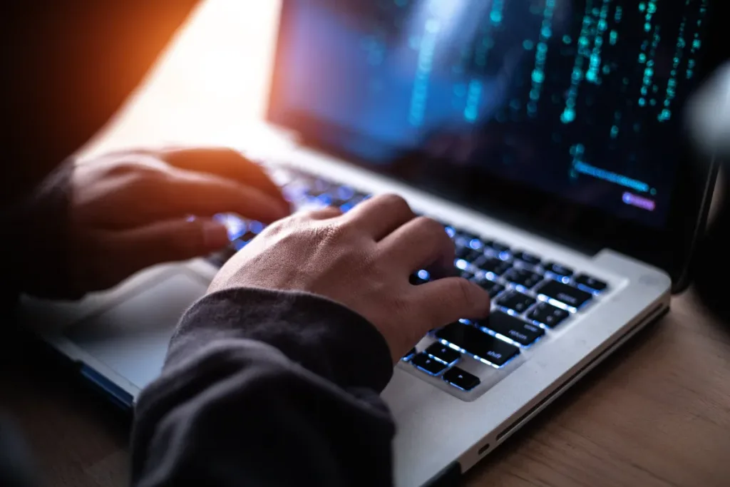Alerta Nacional: Filtración de Datos Sensibles Sacude la Confianza en Instituciones Públicas Chilenas