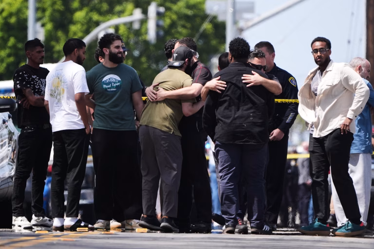 Tragedia en San Diego: Ataque a mezquita reaviva debate sobre extremismo y seguridad global