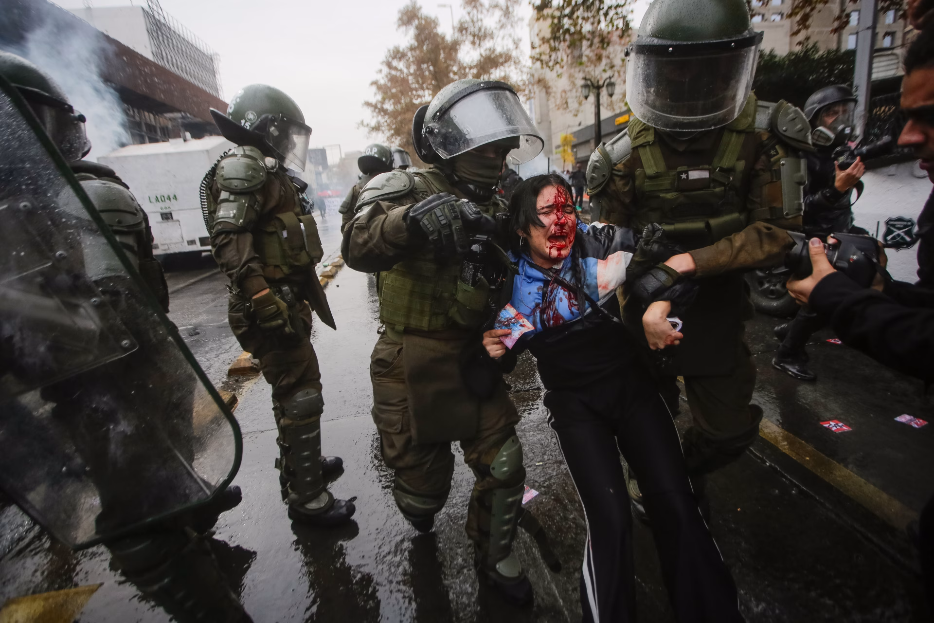 Concepción y Biobío en Alerta: Gobierno de Kast Acusa a Estudiantes Tras Brutal Represión en Marcha Nacional
