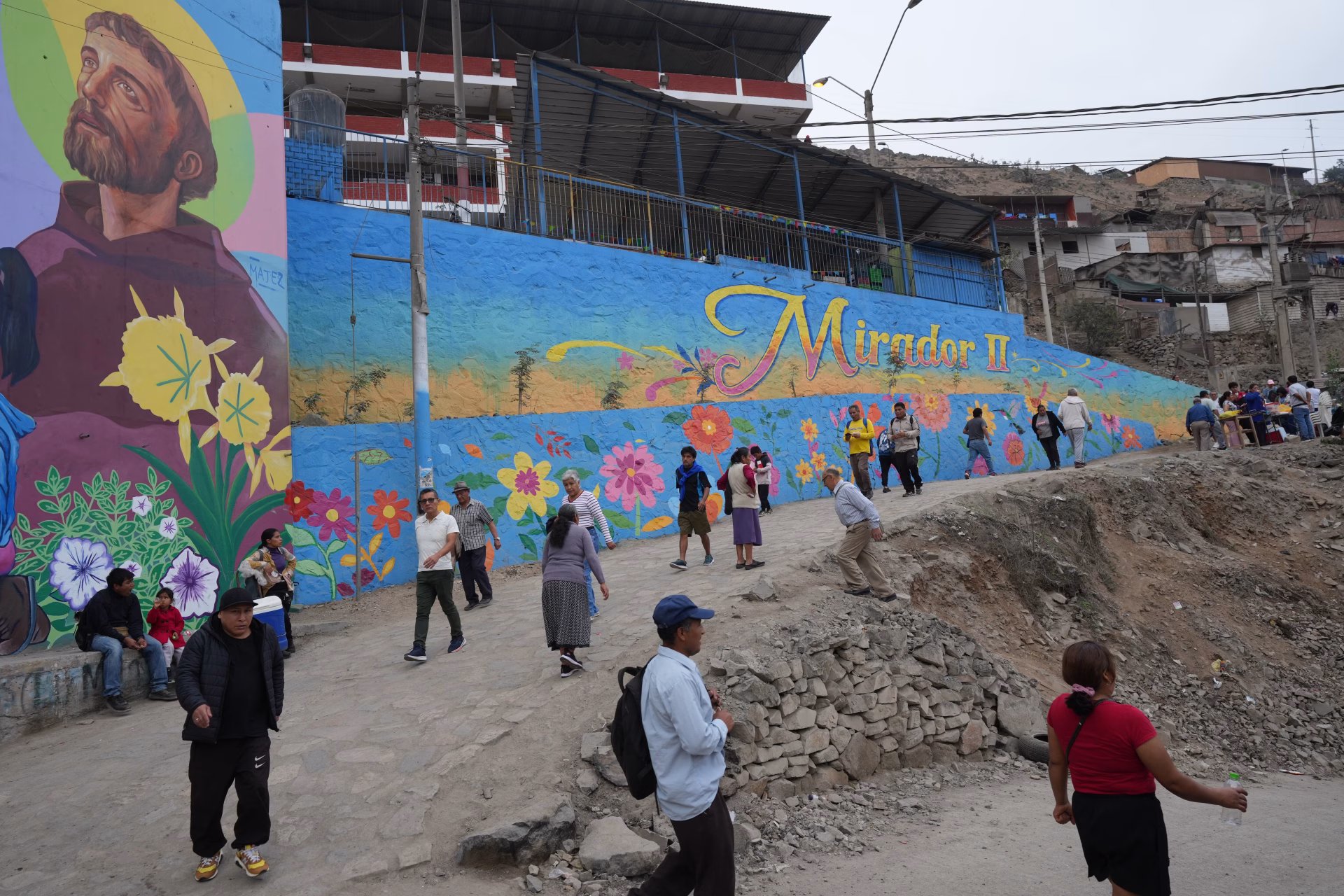 Perú al borde del infarto: La elección que definirá al vecino y que se sentirá en el Biobío