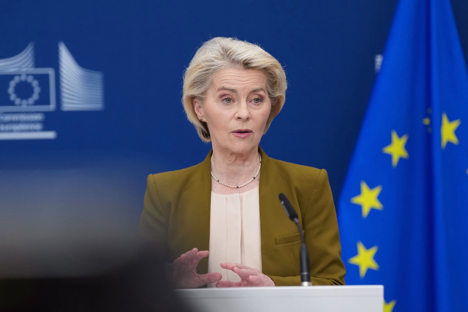 Europa persigue el dinero digital de Rusia: ¿Por qué la guerra de las criptomonedas debería importarle al Biobío?