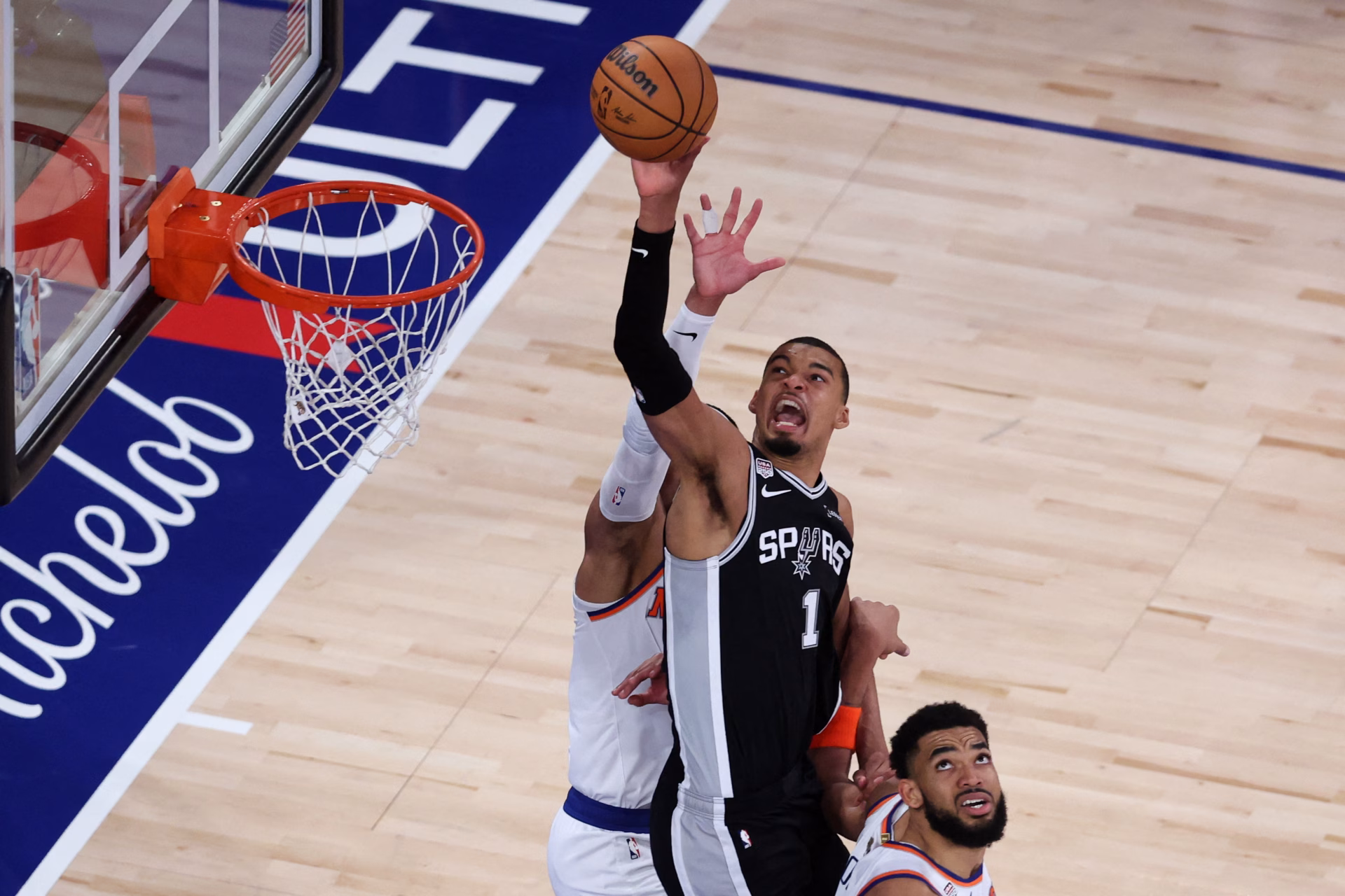 Análisis Táctico: La Noche en que Wembanyama Redefinió el Dominio en la NBA ante los Knicks
