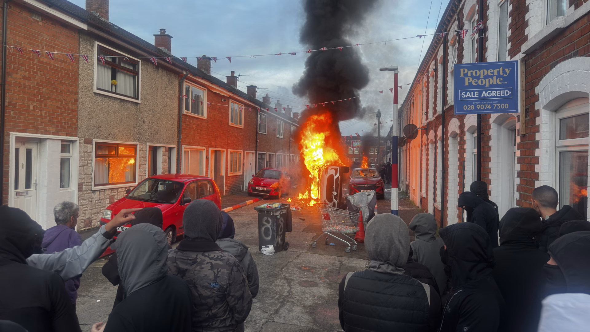 De Belfast al Biobío: La peligrosa onda expansiva de la retórica antiinmigrante de Elon Musk