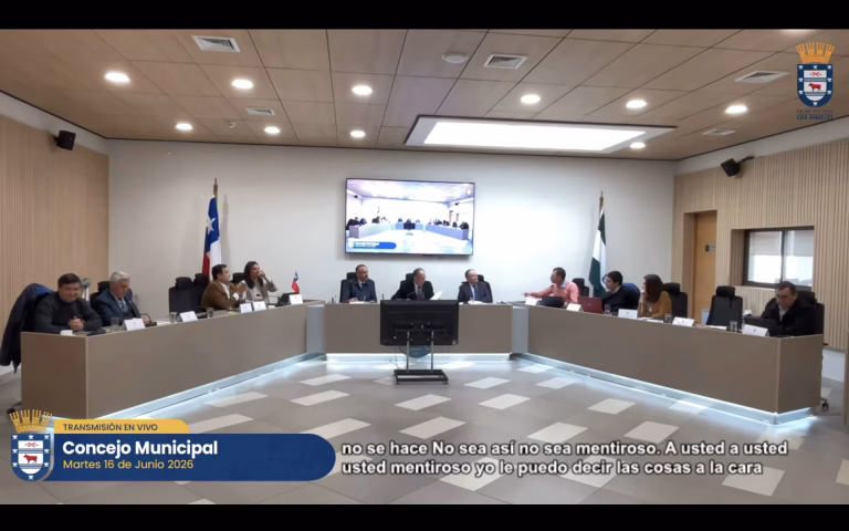 “No es su fundo”: Tensión en Los Ángeles por financiamiento deportivo y acusaciones cruzadas en el Concejo