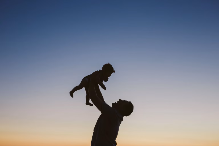 Día del Padre en Cabrero: Entre el Afecto Familiar y el Pulso del Comercio Local