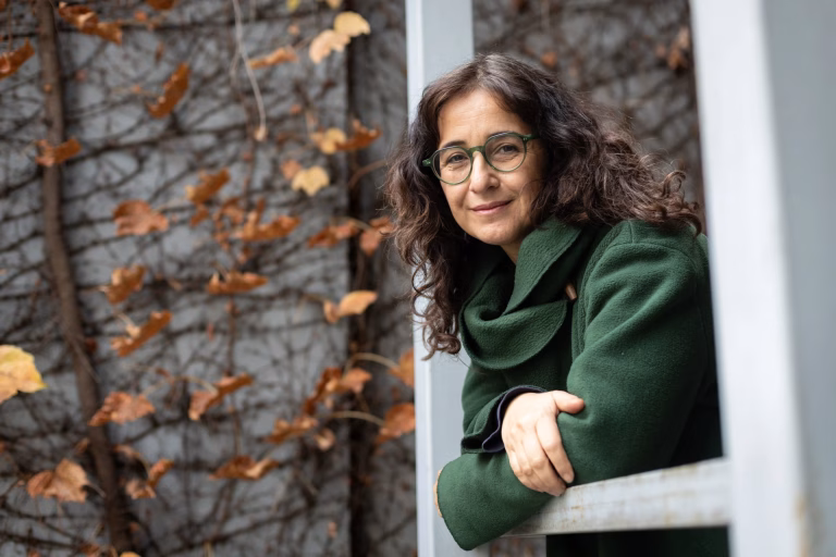 Directora chilena Alicia Scherson lleva a Roberto Bolaño al cine con Lux Pascal