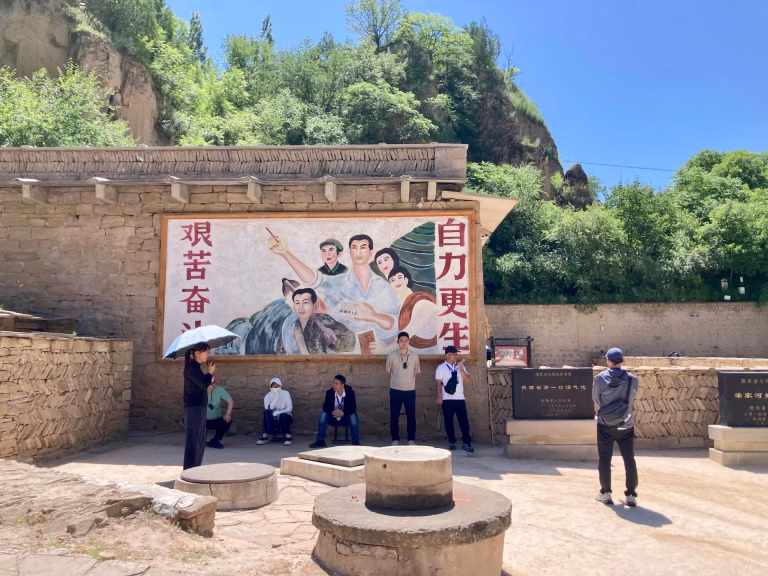 De la Aldea a la Cima del Poder: Las Raíces Ideológicas de Xi Jinping, el Líder de China