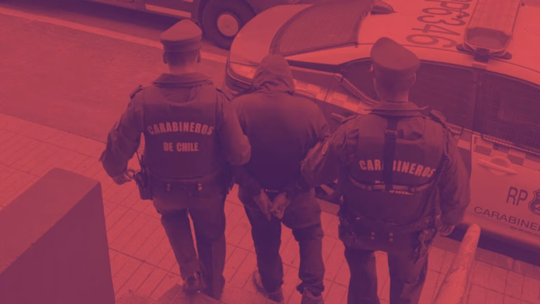 Hombre que se entregaba por orden de detención agrede a carabinero en Retén de Tucapel