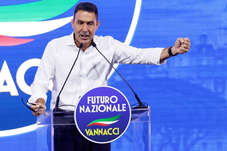 General retirado italiano funda nuevo partido para desafiar a Giorgia Meloni por la extrema derecha