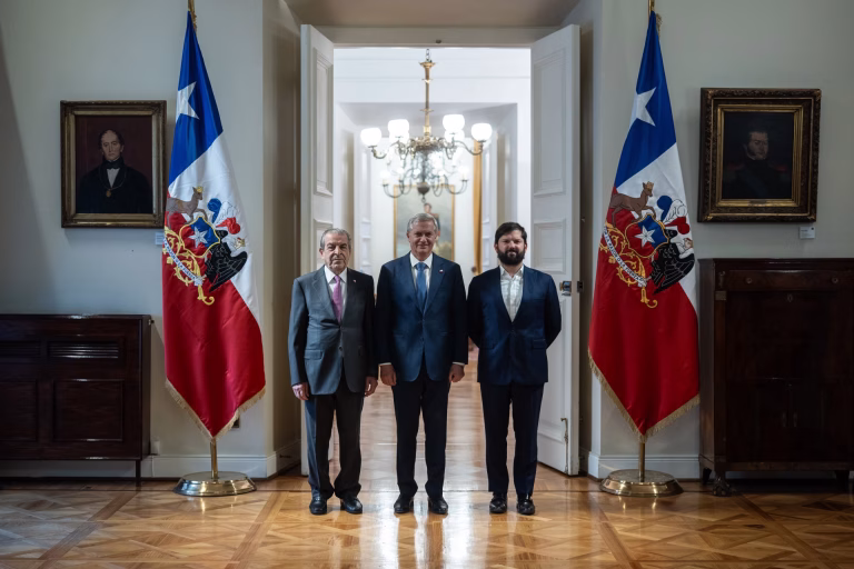Gabriel Boric a José Antonio Kast en La Moneda: “Hemos sido rivales en ideas, pero nos une profundamente Chile”