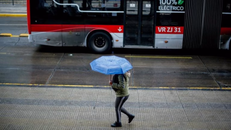 Anuncian nuevo sistema frontal para la próxima semana con lluvias desde Atacama hasta el Biobío