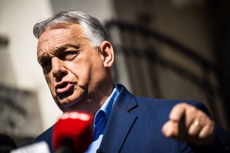 Viktor Orbán acusa al nuevo gobierno de Hungría de ser un ‘régimen autoritario’ tras allanamiento a su partido