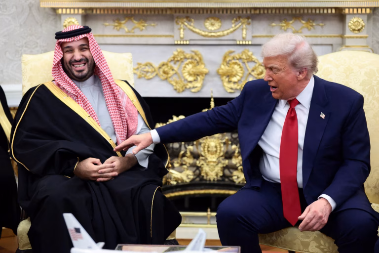 EE.UU. autoriza a Arabia Saudí a enriquecer uranio y genera alerta por posible carrera armamentista