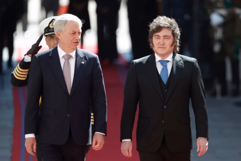 Kast y Milei reafirman soberanía chilena sobre el Estrecho de Magallanes y zanjan controversia diplomática