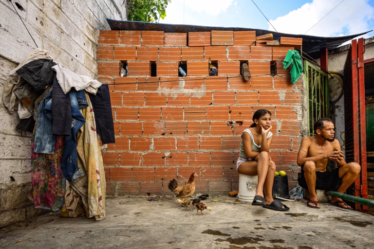 Venezuela: La crisis humanitaria de familias que viven en refugios por más de 15 años