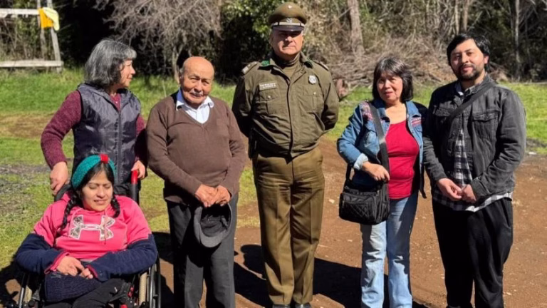 Emotivo Reencuentro en Yungay: Hombre se Reúne con su Padre tras 18 Años y Conoce a sus Hermanas