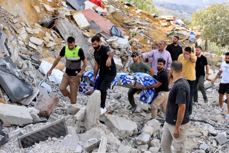 Conflicto Persistente: Israel bombardea el sur de Líbano pese a los acuerdos de tregua