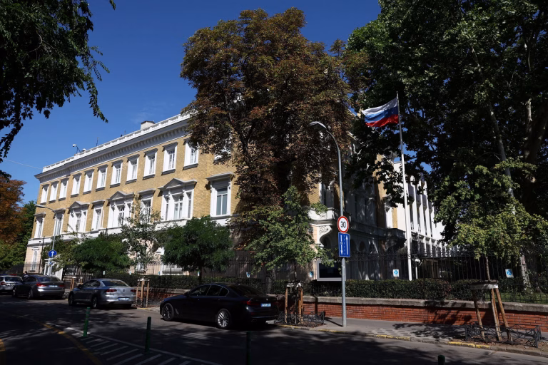 Hungría Expulsa a 10 Diplomáticos Rusos en un Drástico Giro de su Política Exterior
