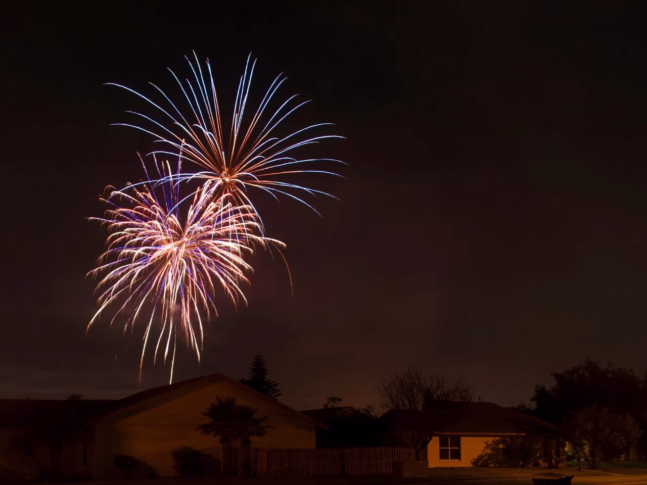 Fuegos artificiales en Maipú: Conmemoración de joven fallecido generó alarma vecinal