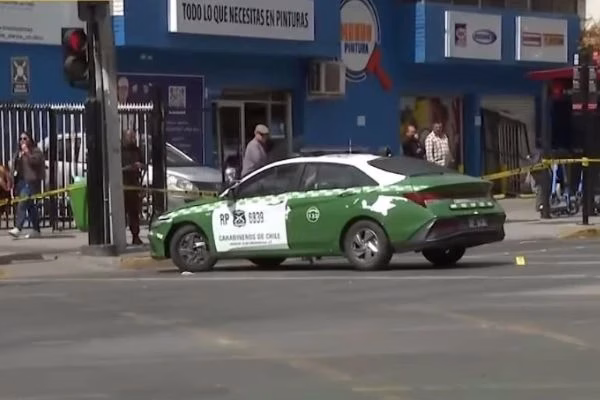 Patrulla de Carabineros atropella a cuatro peatones en La Florida tras realizar maniobra evasiva