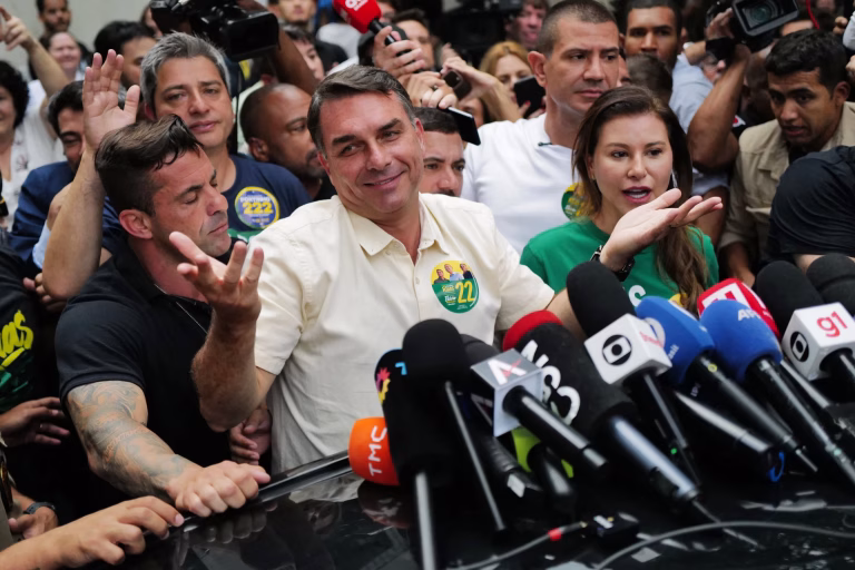Derecha se impone en elecciones municipales de Brasil y asesta duro golpe al gobierno de Lula