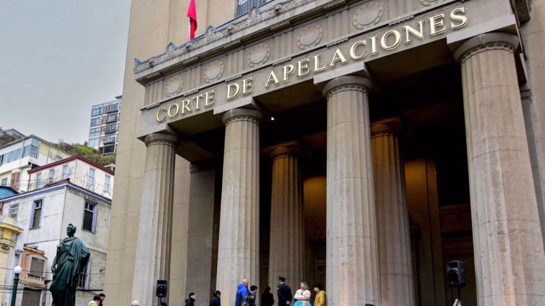 Justicia frena a Scotiabank: Ordenan suspender cobro de $2,1 millones por crédito fraudulento tras robo de celular