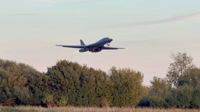 Séptimo detenido por intento de atentado en base aérea británica; investigación apunta a Irán