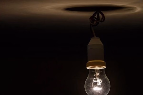 Falla en Estación Charrúa provoca masivo corte de luz en Ñuble que afecta a más de 19 mil clientes