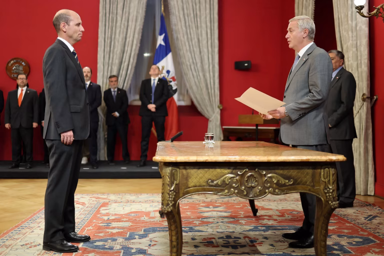 Gobierno de Kast retira polémica reforma de seguridad y apoya nueva propuesta del Senado