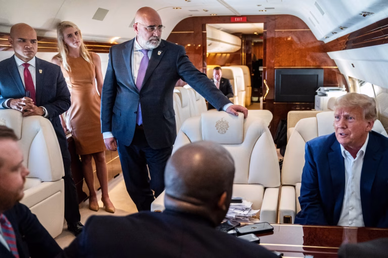 Asesores de Donald Trump viajaron a Bosnia para apoyar la victoria electoral del líder prorruso Milorad Dodik