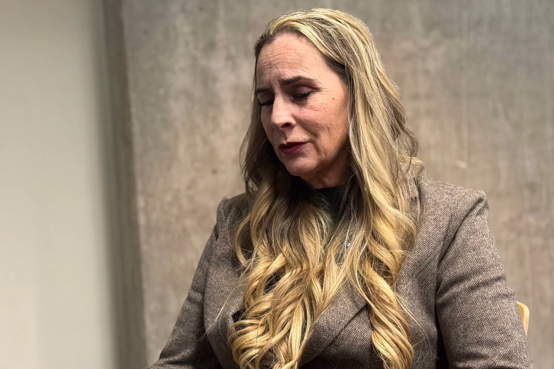 Candidata demócrata en Arizona denuncia agresión sexual durante campaña electoral