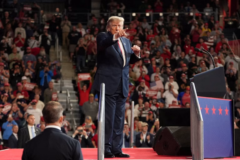 Donald Trump en mitin en Tennessee: ‘Puedo decir la cosa más estúpida y ustedes me aplaudirán’