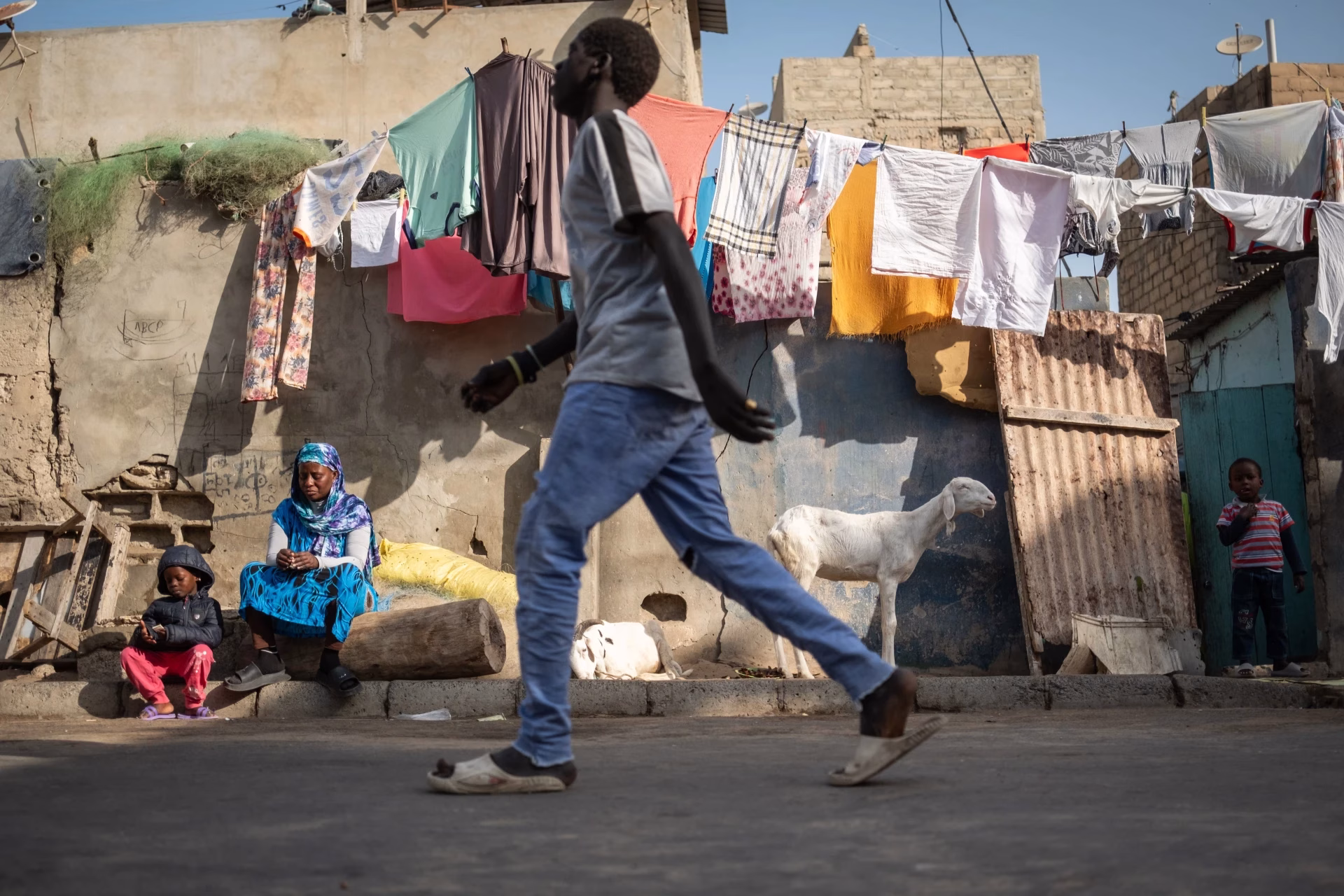 Senegal: Promesas de cambio se estancan por deuda y conflictos políticos internos
