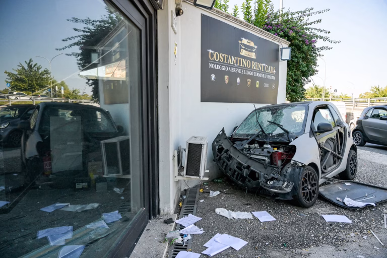 Alerta en Roma: Ola de atentados con bomba revela una guerra silenciosa entre clanes mafiosos