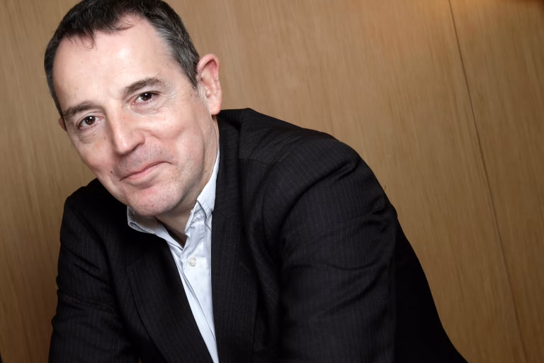 Sociólogo Jérome Fourquet advierte sobre el “final de un reinado” en Francia en medio de crisis social