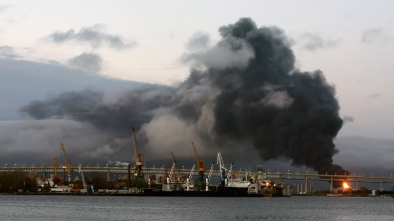 Ucrania escala el conflicto con ataque masivo a infraestructuras clave en San Petersburgo
