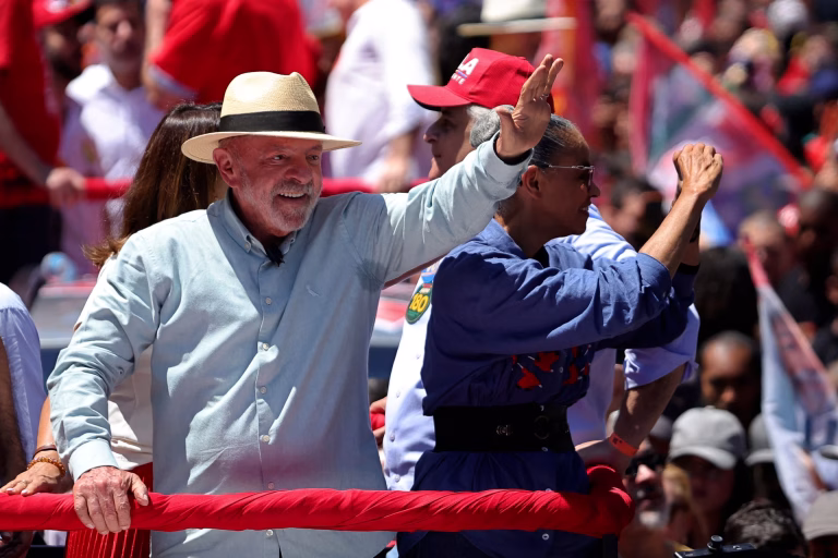 Lula da Silva perfila su futuro gobierno: Más Estado e inversión pública para combatir la desigualdad en Brasil