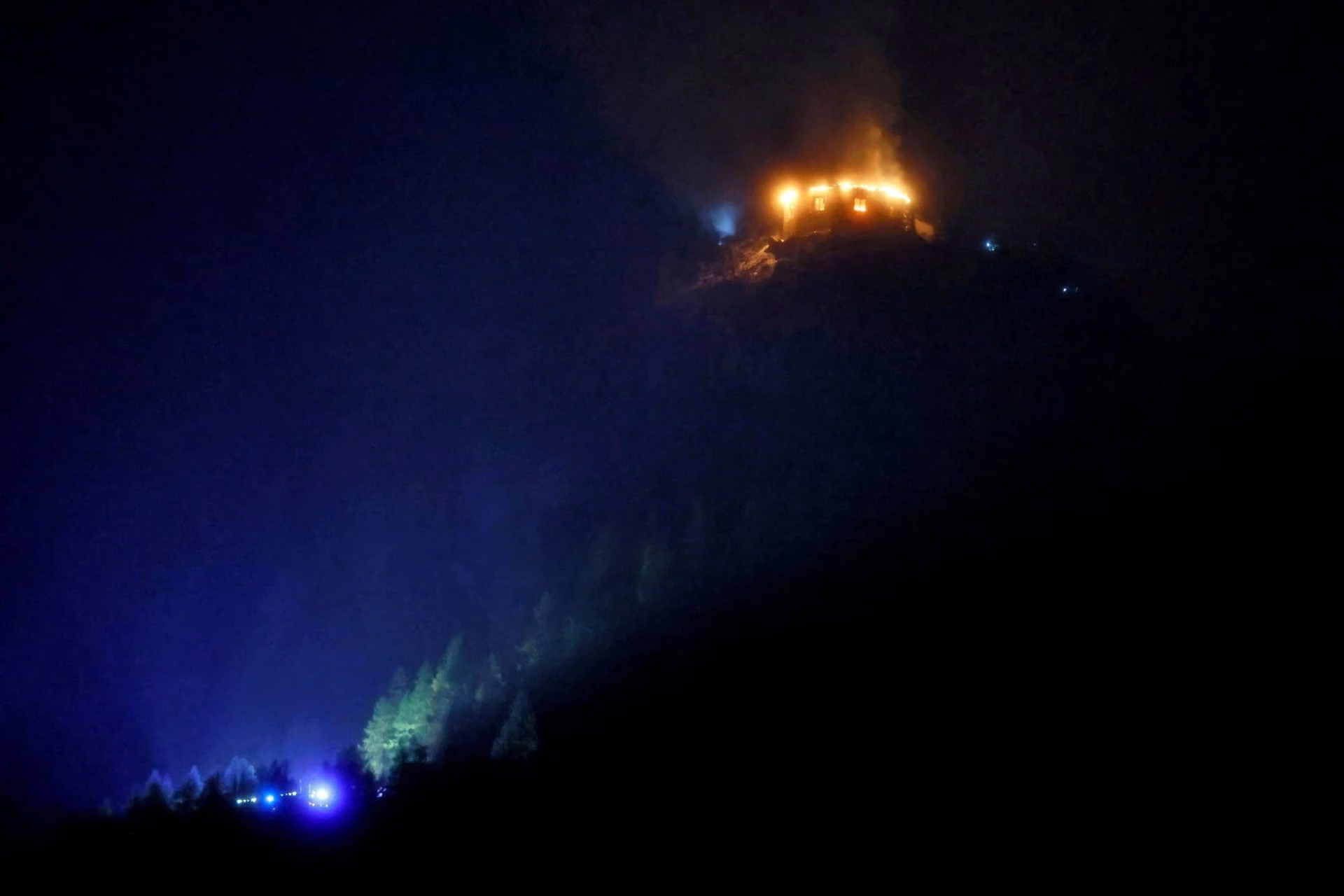 Incendio intencionado destruye el ‘Nido del Águila’, la histórica residencia de Hitler en los Alpes